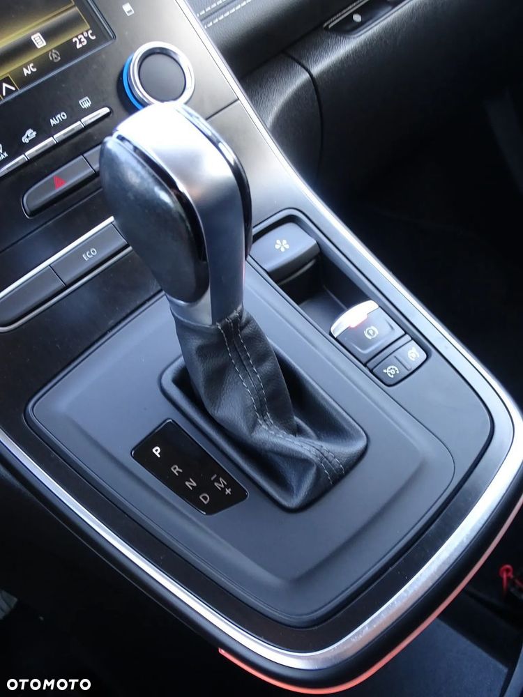 Renault Grand Scenic - 23