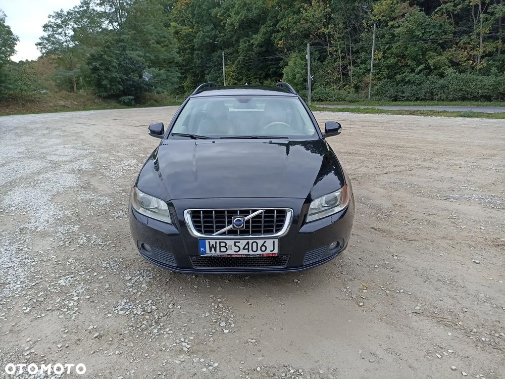 Volvo V70 D5 Momentum - 11