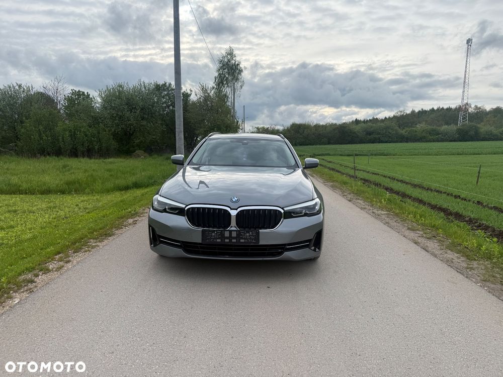 BMW Seria 5 530i mHEV Luxury Line - 2