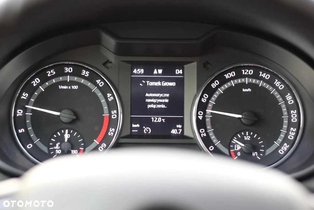 Skoda Octavia Scout 2.0 TDI 4x4 DSG - 12