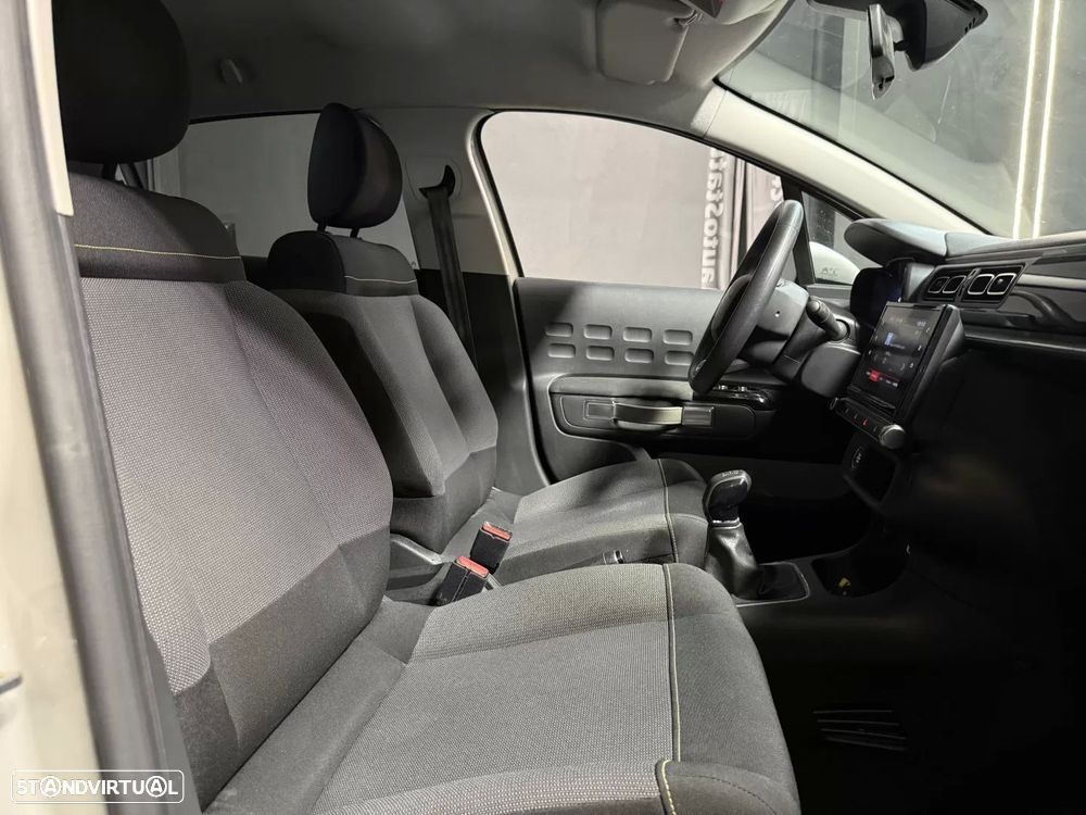 Citroën C3 1.2 PureTech Shine - 23