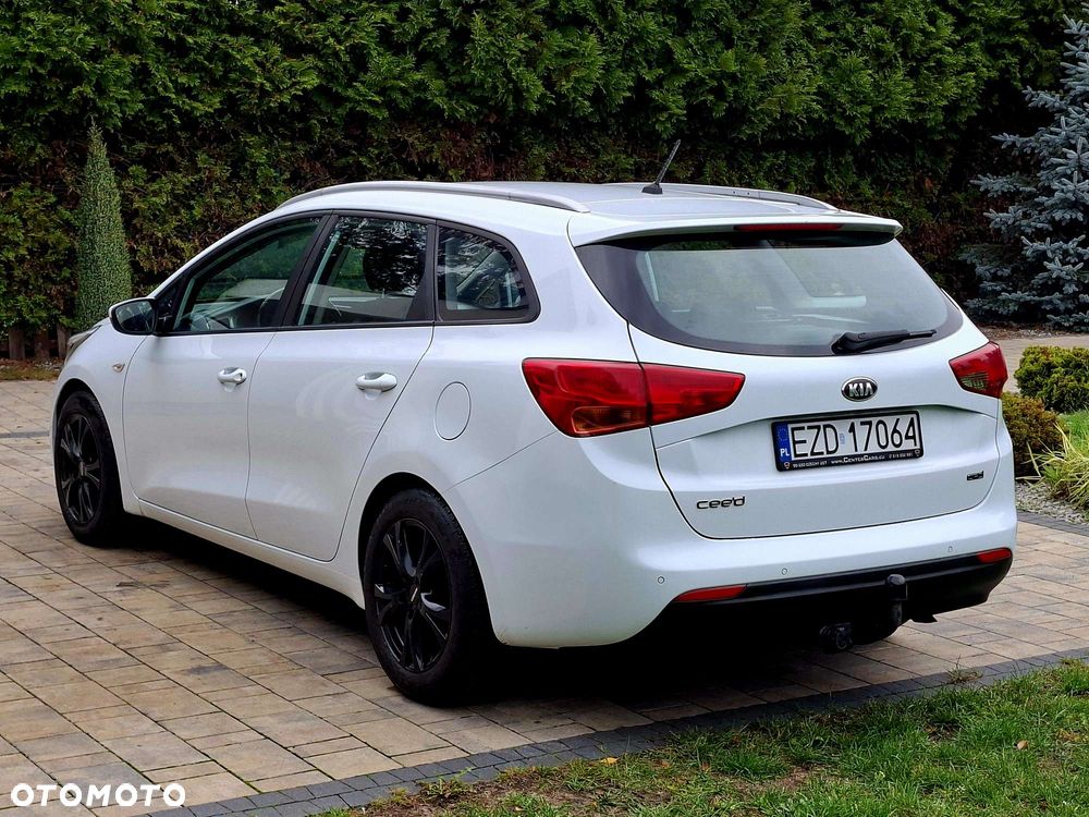 Kia Ceed 1.6 CRDi L Business Line - 4