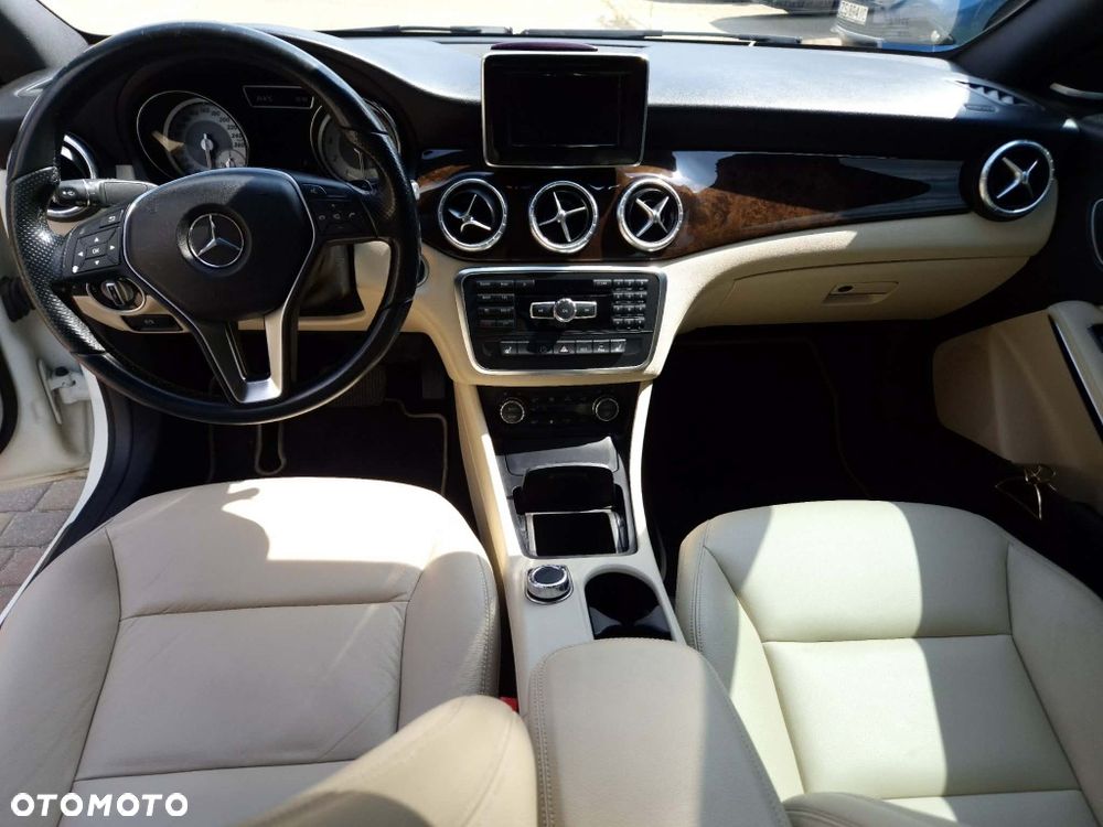 Mercedes-Benz CLA - 7