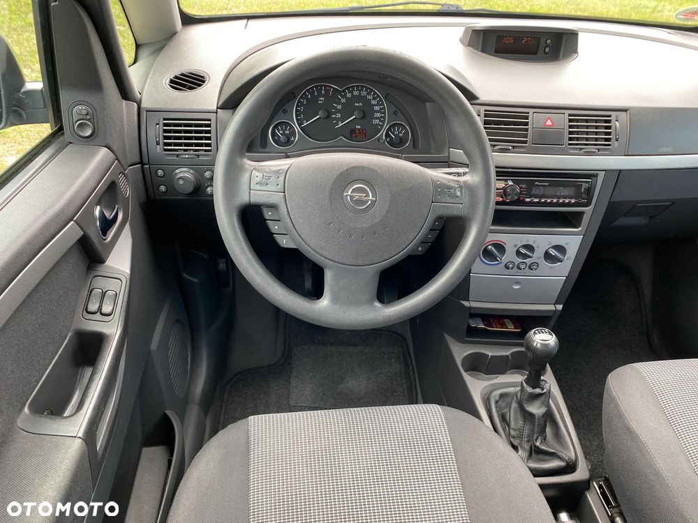 Opel Meriva 1.6 16V Essentia - 11