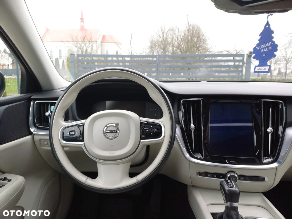 Volvo S60 T5 Momentum Pro - 15