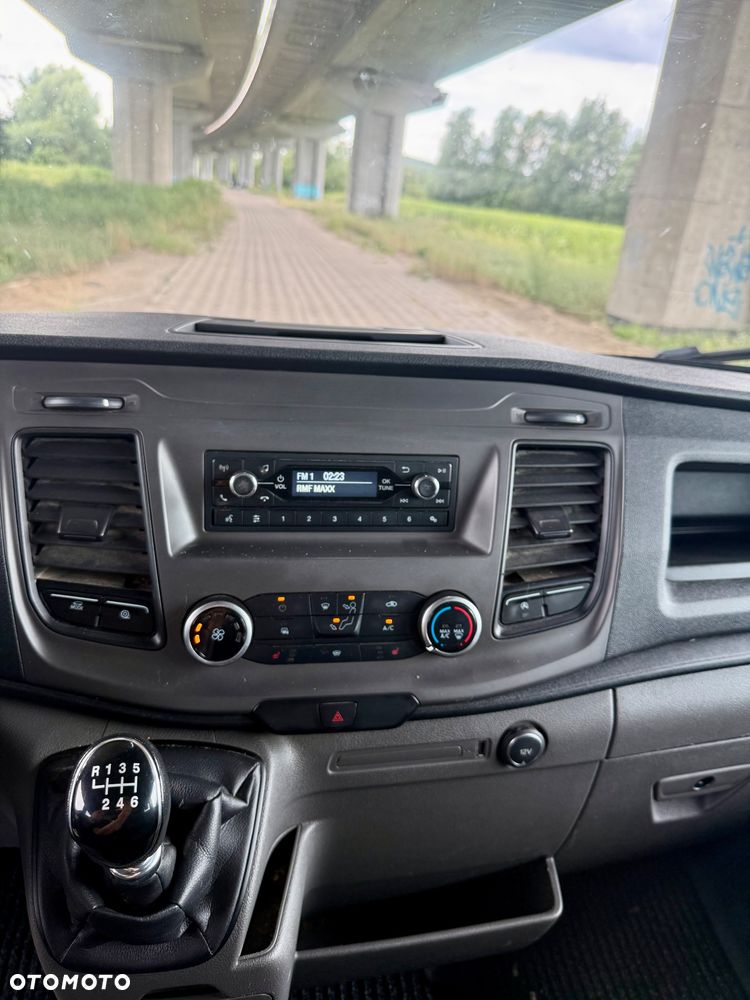 Ford Transit - 12