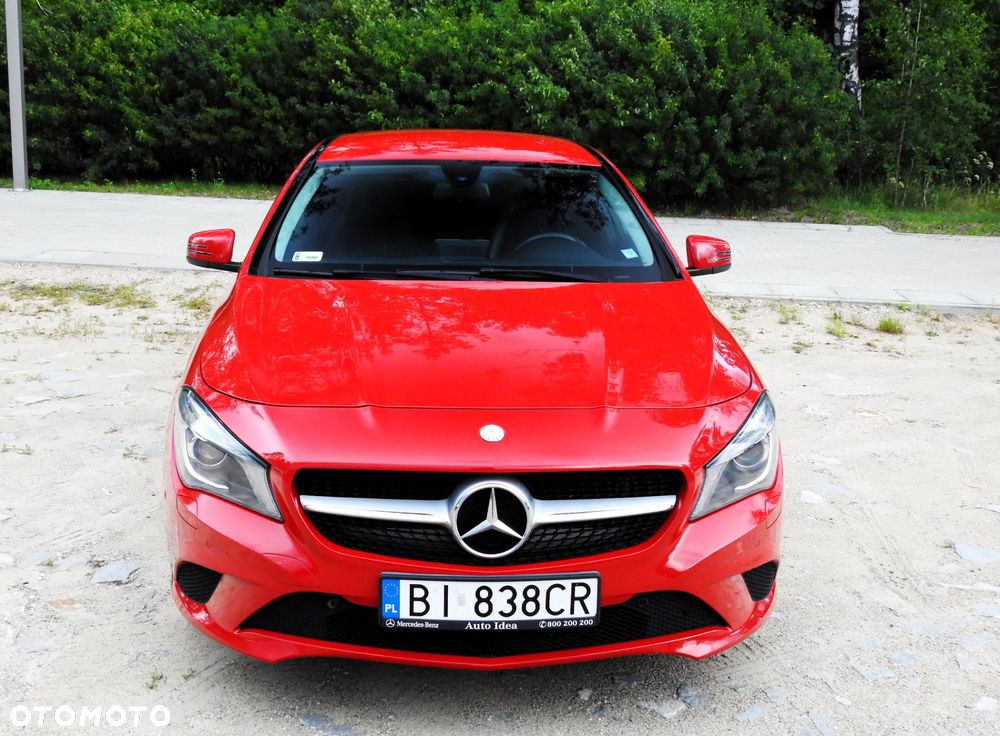 Mercedes-Benz CLA 180 7G-DCT - 2