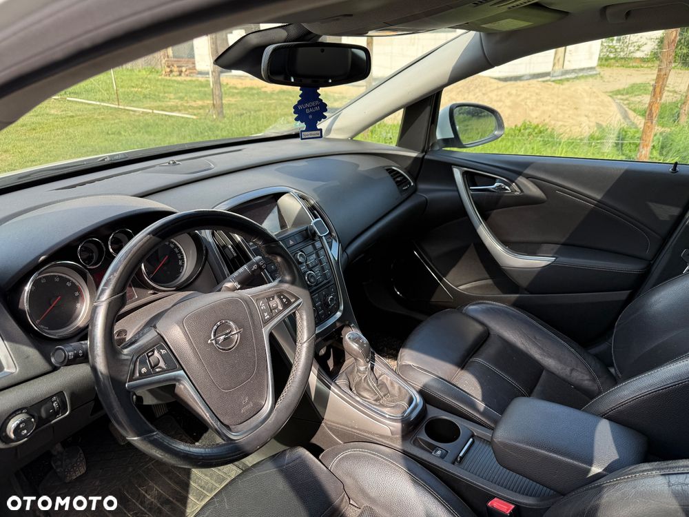 Opel Astra 1.4 Turbo Cosmo - 9