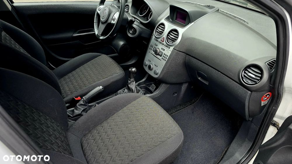 Opel Corsa 1.4 16V Active - 20