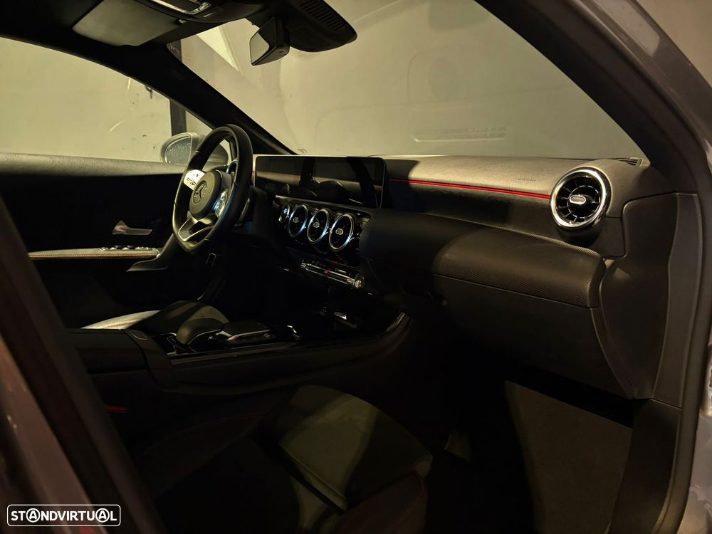 Mercedes-Benz A 250 Limousine e 8G-DCT AMG Line - 19