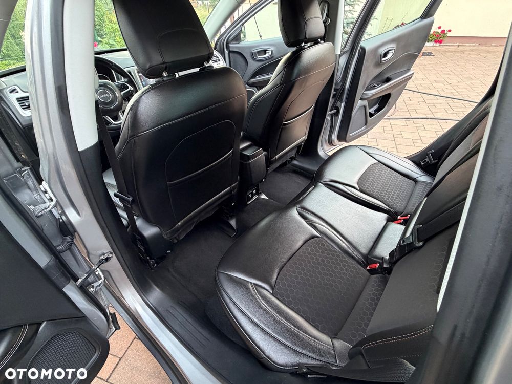 Jeep Compass 1.4 MultiAir Longitude - 31