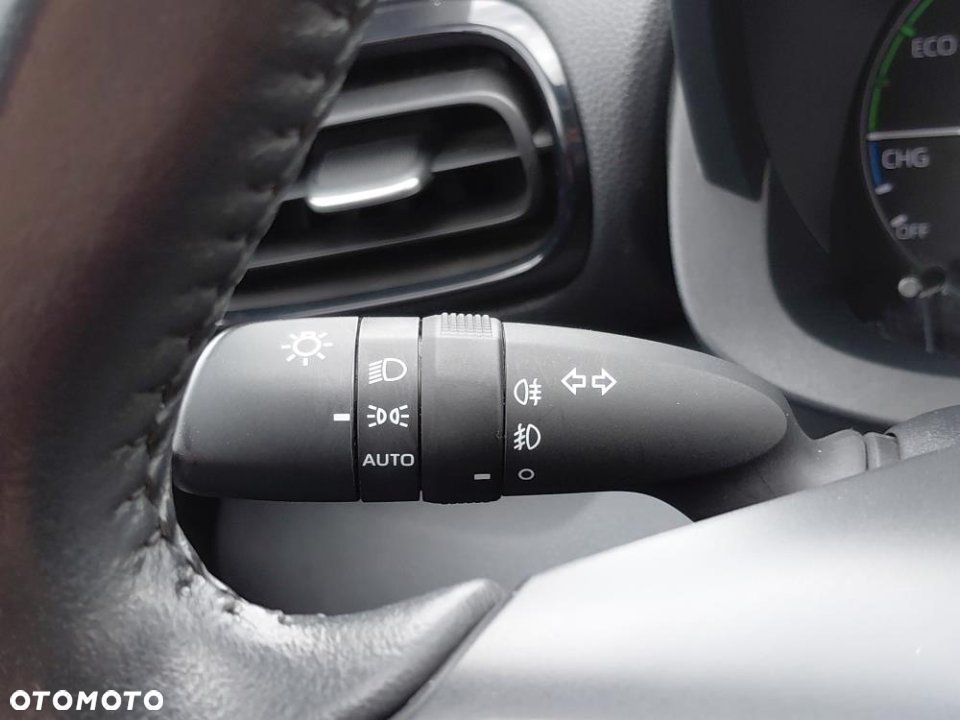 Toyota Yaris - 18