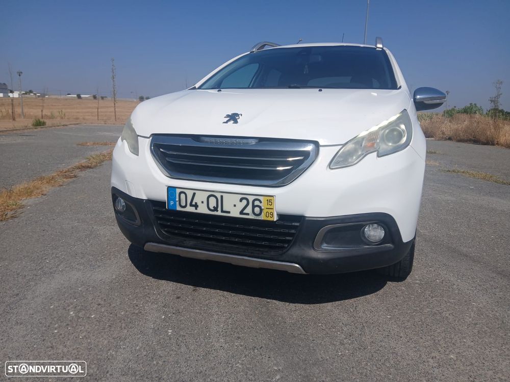 Peugeot 2008 1.2 PureTech Allure - 4