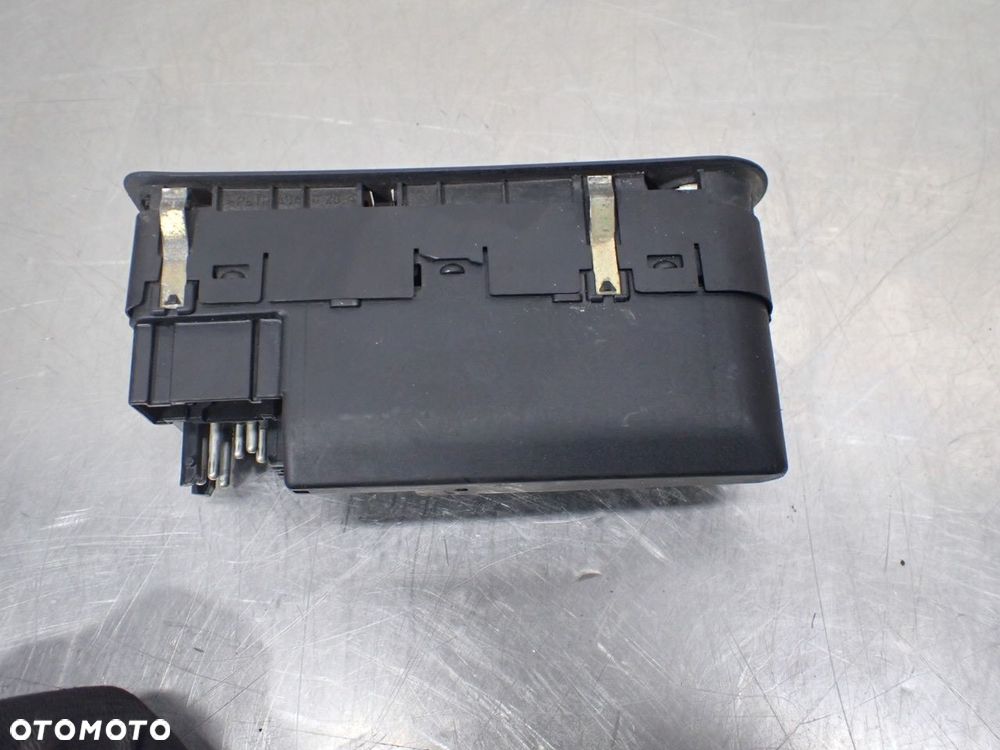 PANEL STEROWANIA SZYB BMW 528 2.8 - 2