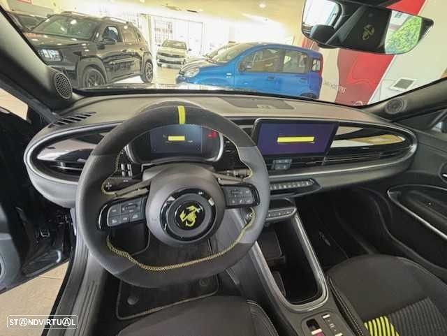 Abarth 500e - 15