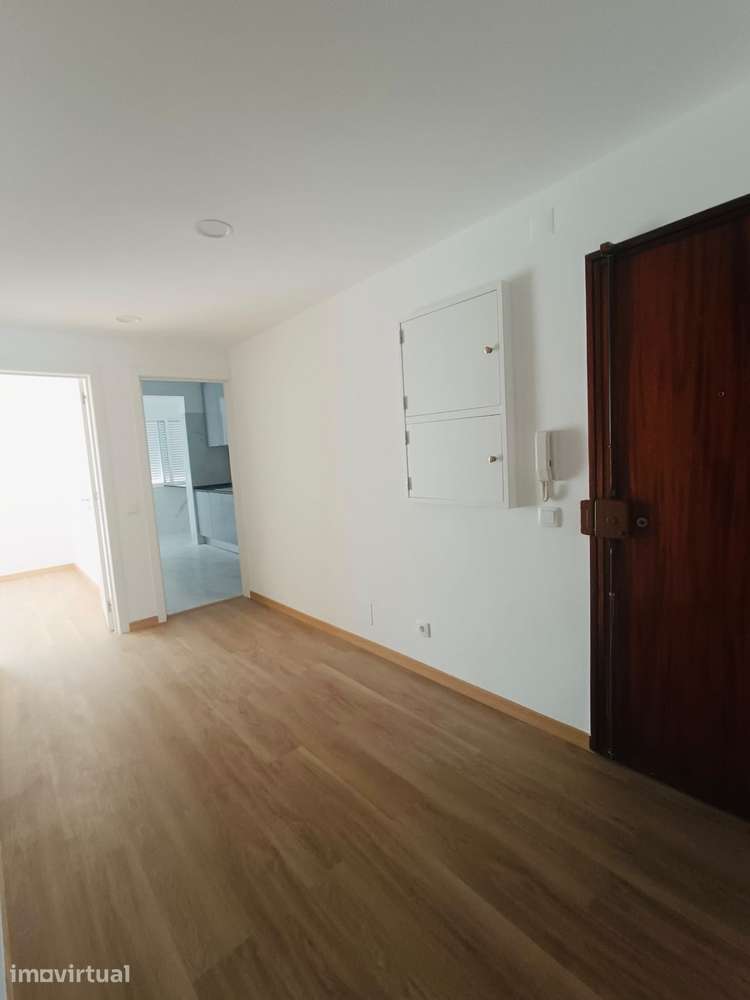 Apartamento, 85 m², Póvoa de Santo Adrião e Olival Basto - Grande imagem: 3/12