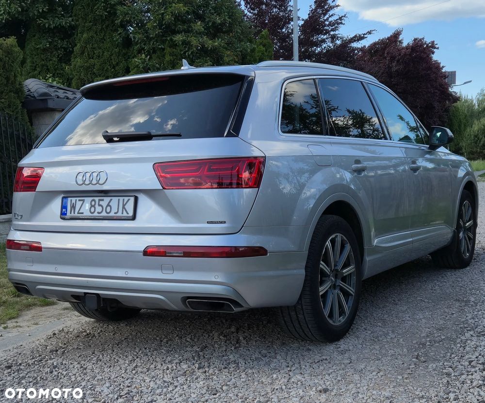 Audi Q7 - 7