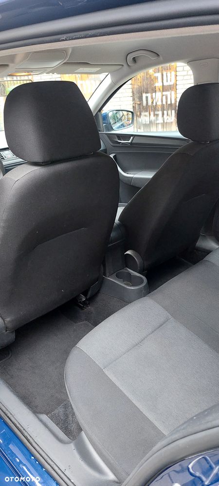 Skoda RAPID 1.0 TSI Active - 17