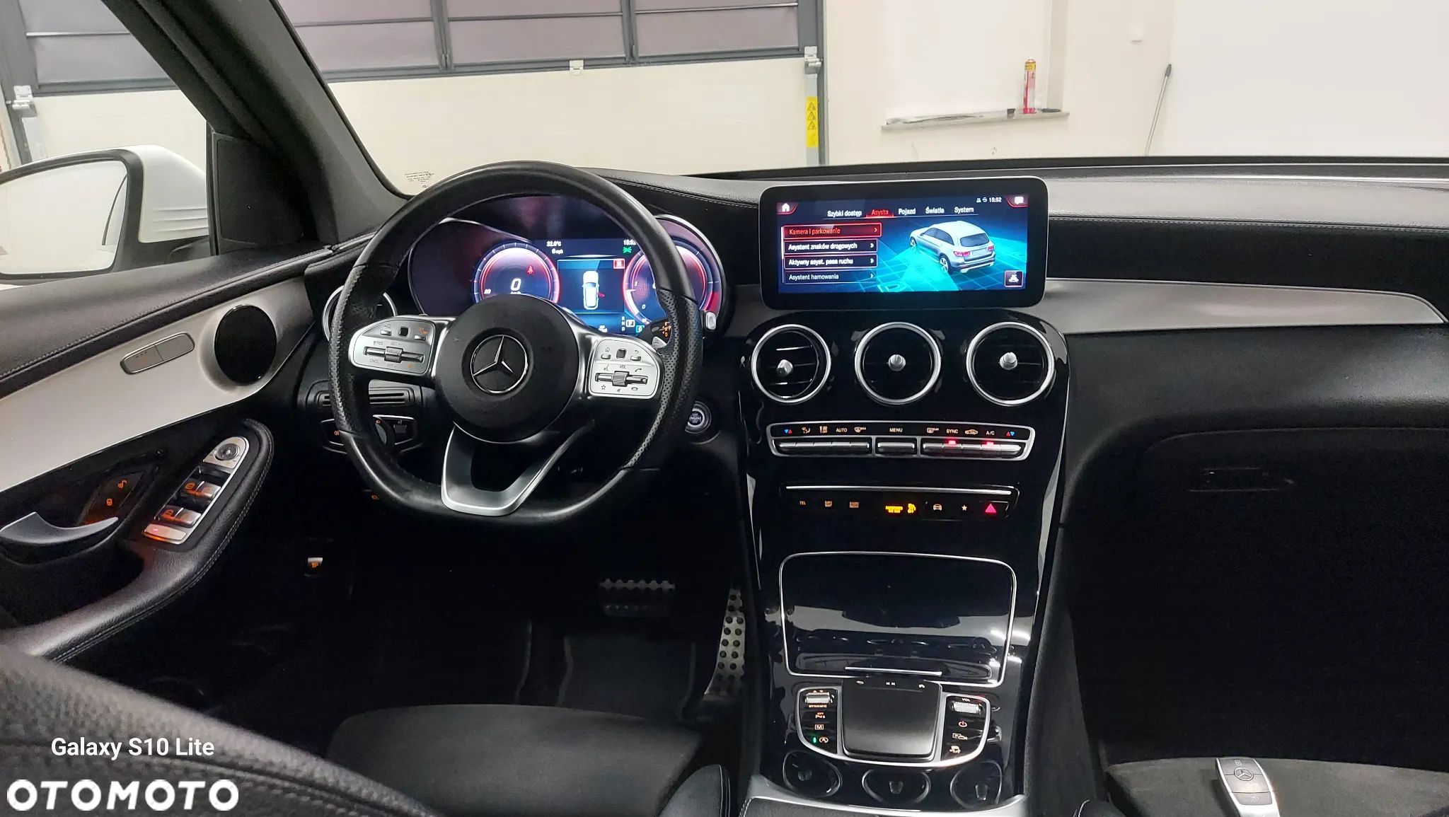 Mercedes-Benz GLC 220 d 4Matic 9G-TRONIC AMG Line - 15