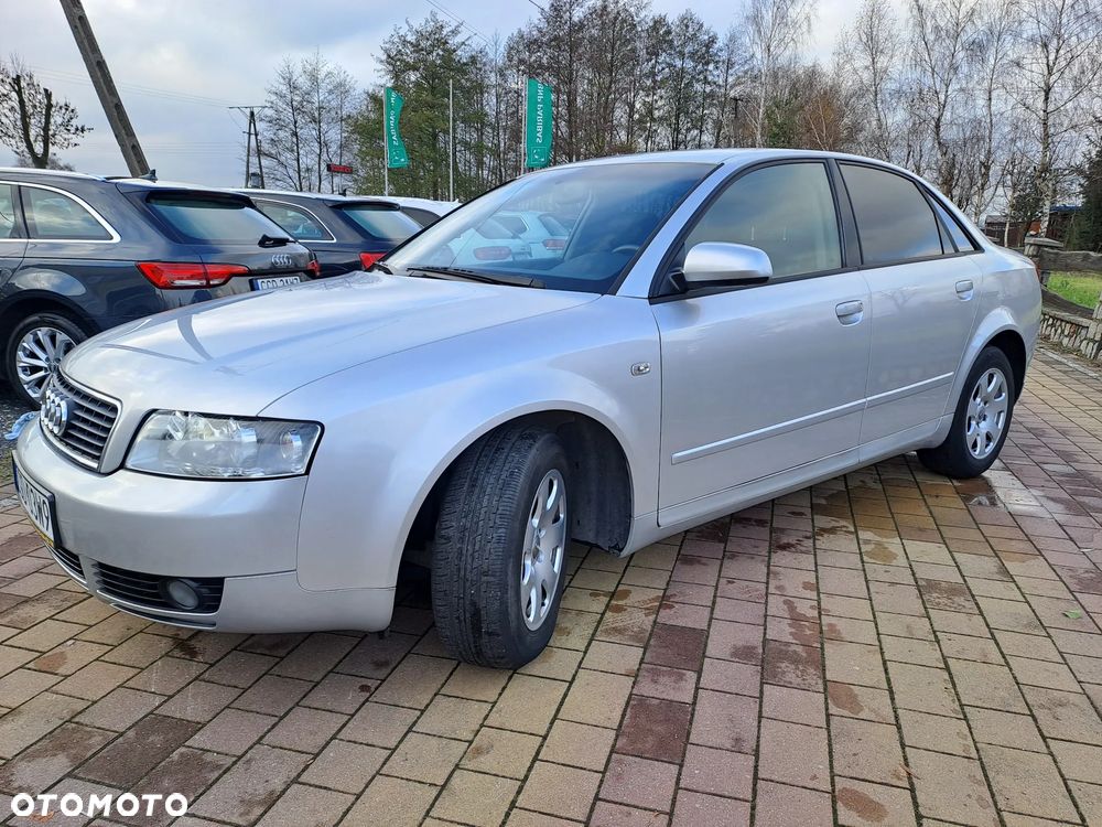 Audi A4 Limousine 2