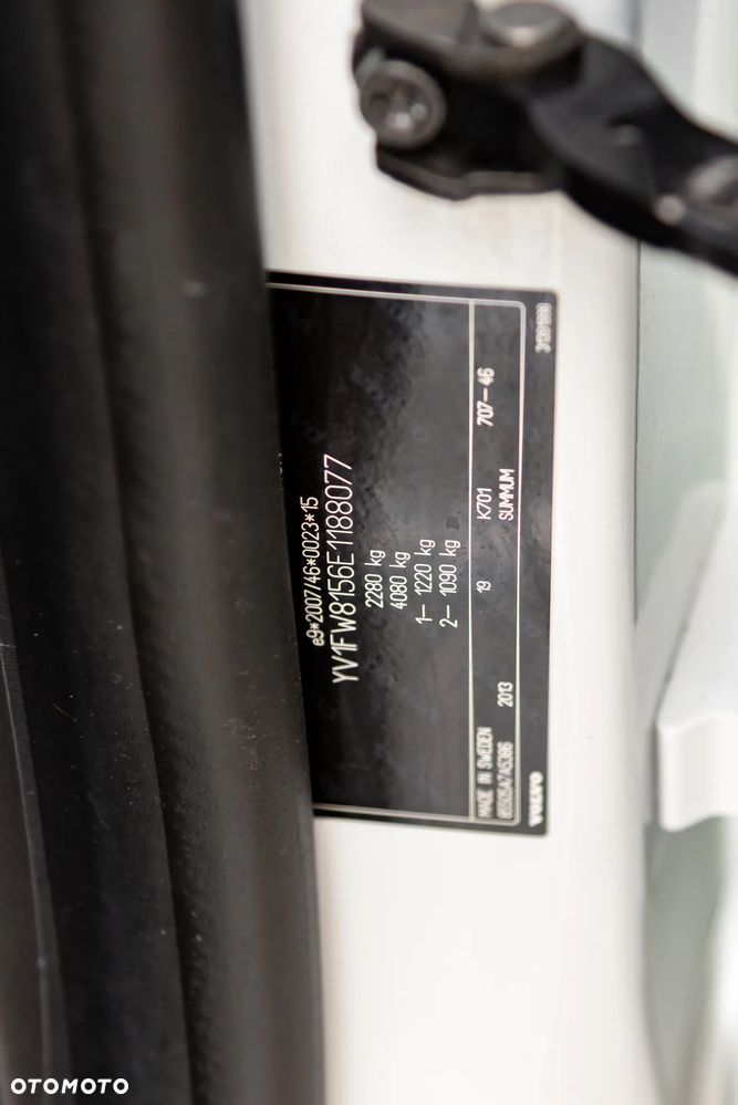 Volvo V60 D4 AWD Geartronic Summum - 40
