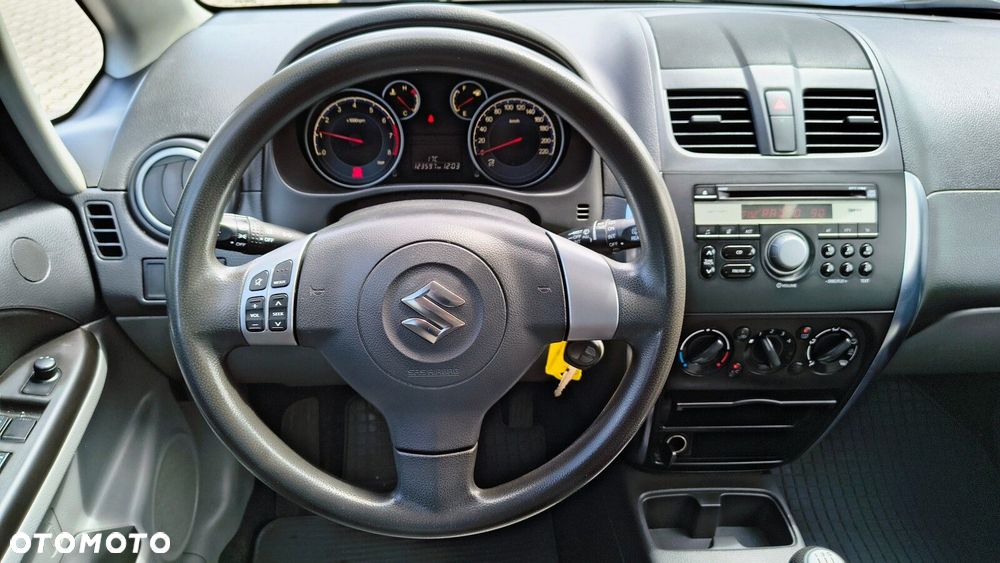 Suzuki SX4 - 13