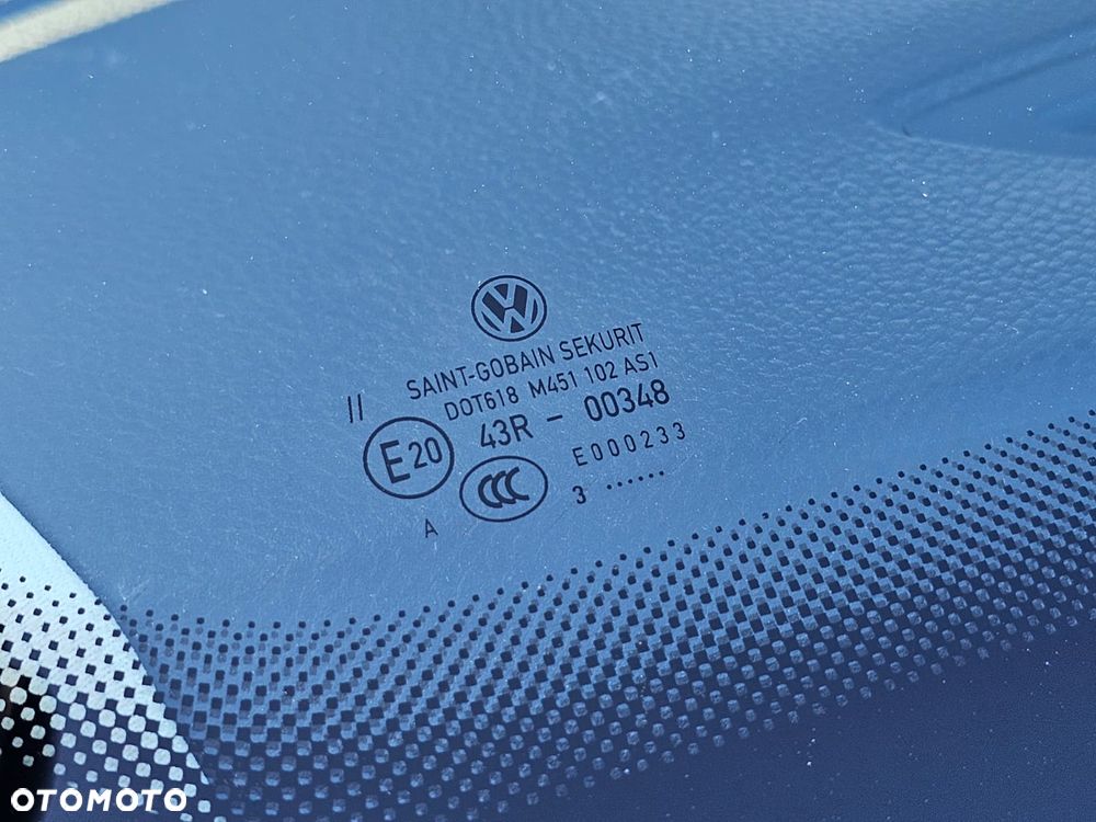 Volkswagen Passat - 25
