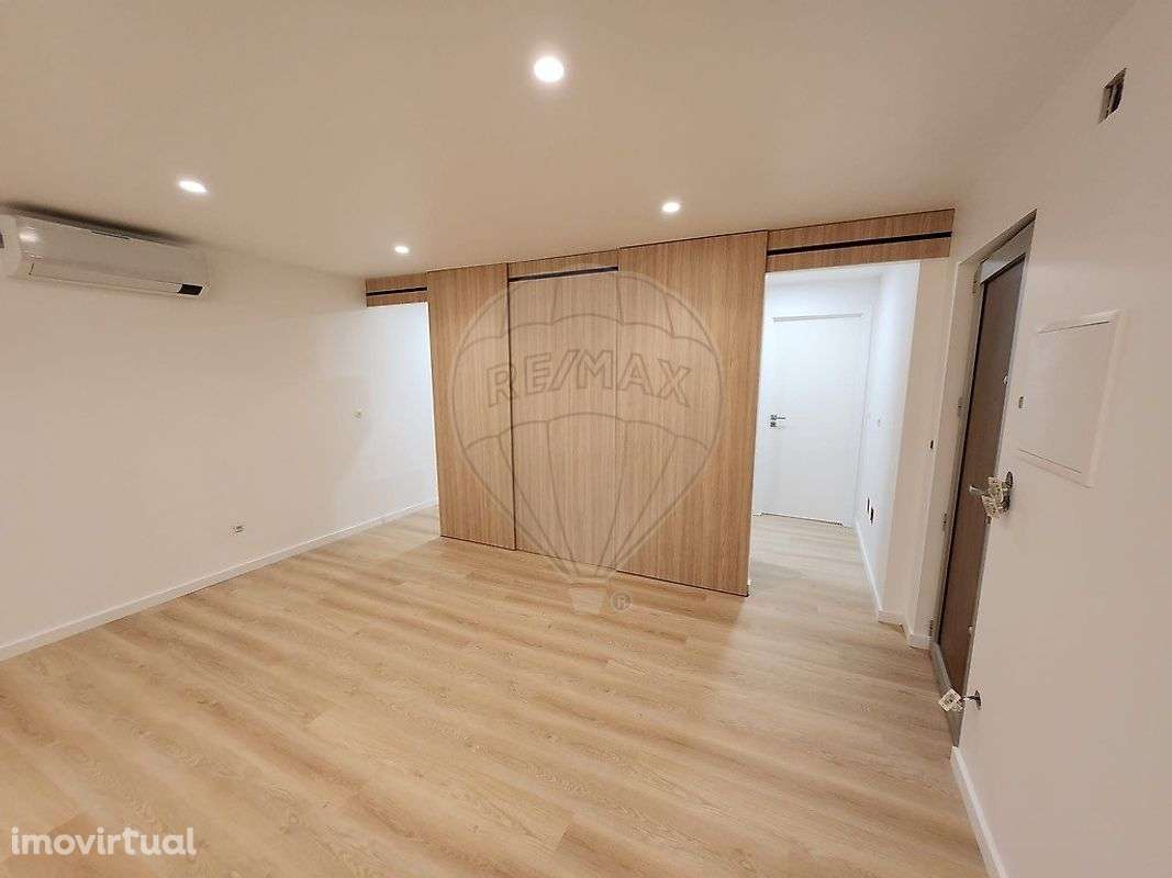 Apartamento T1 para arrendamento - Grande imagem: 2/6
