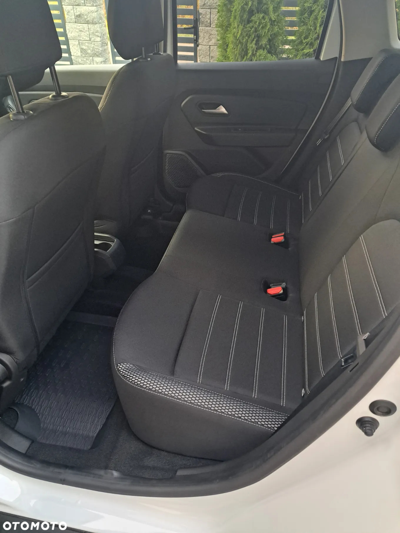 Dacia Duster 1.6 SCe Prestige - 25