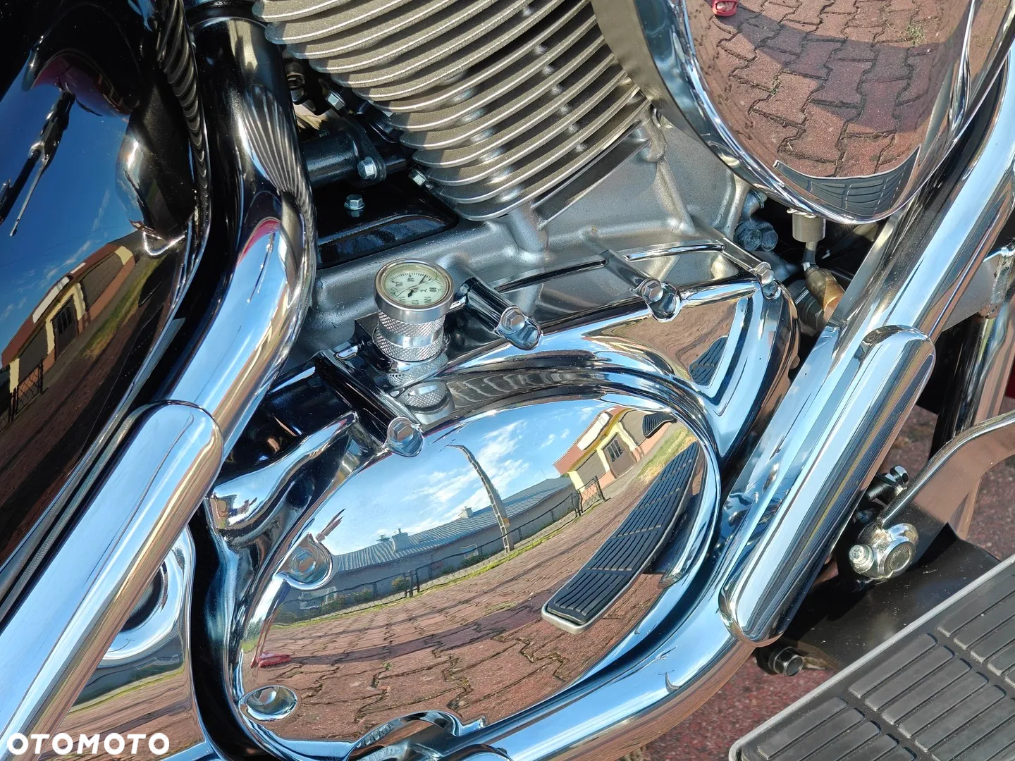 Suzuki Intruder - 6