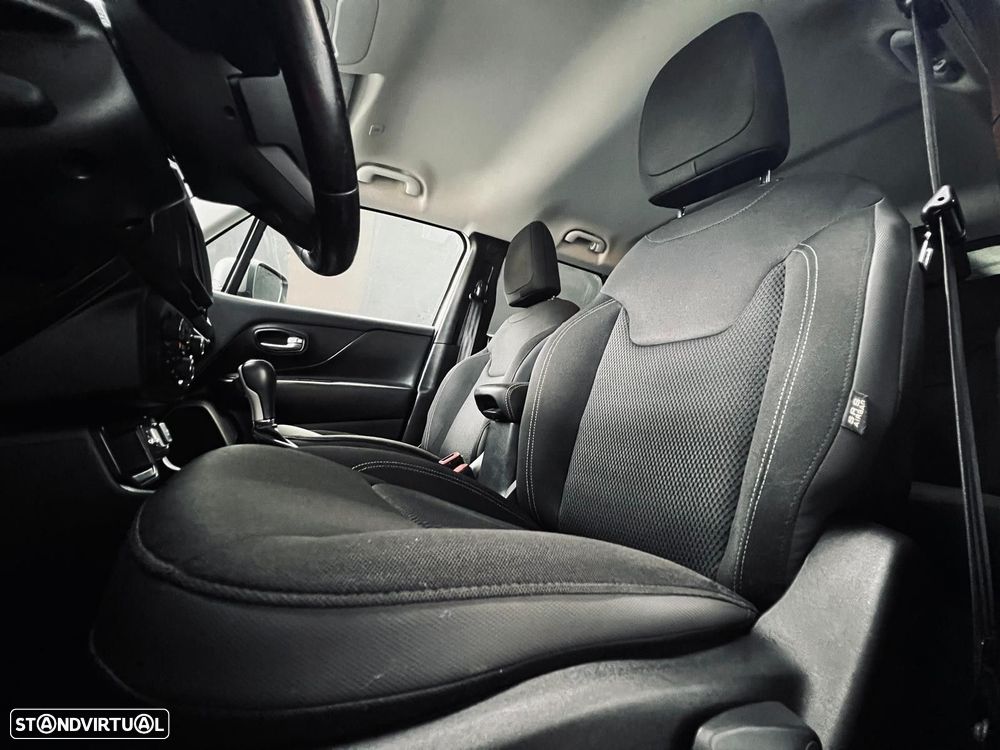 Jeep Renegade 1.6 MJD Limited DCT - 29