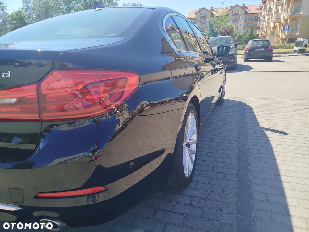 BMW Seria 5 518d Luxury Line - 15