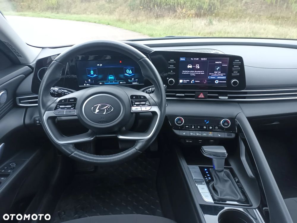 Hyundai Elantra 1.6 Smart CVT - 31
