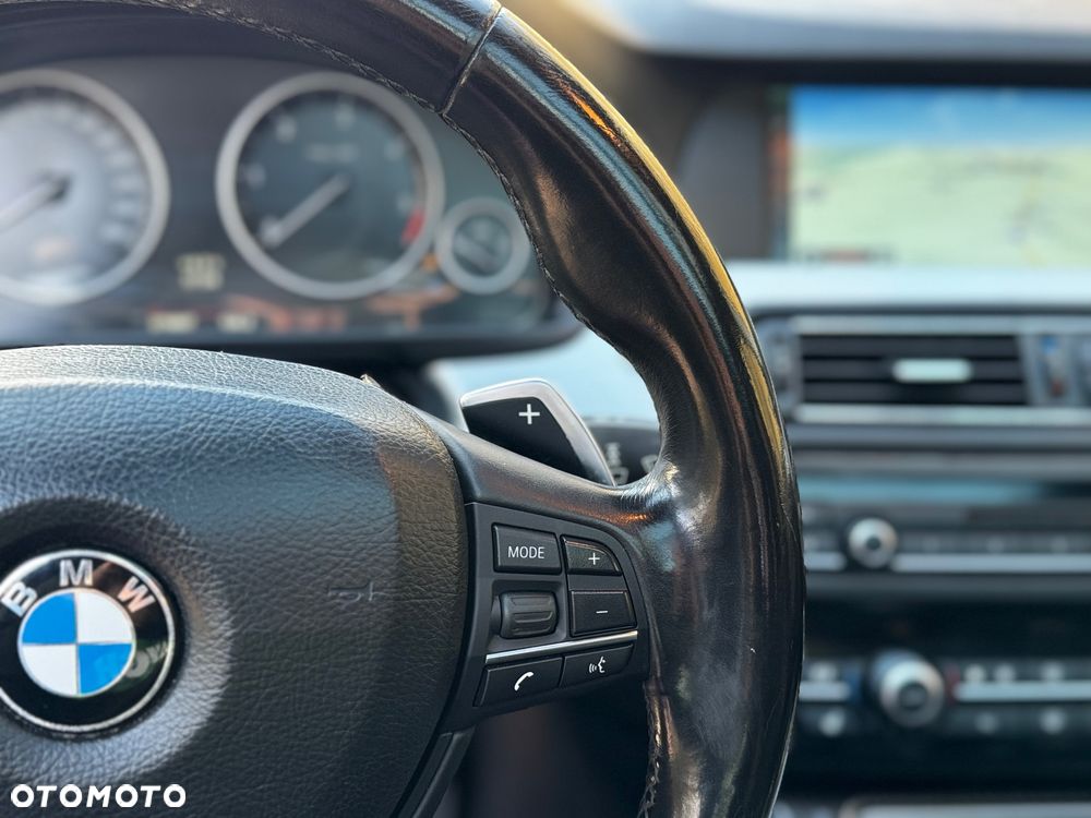 BMW Seria 5 535d - 23