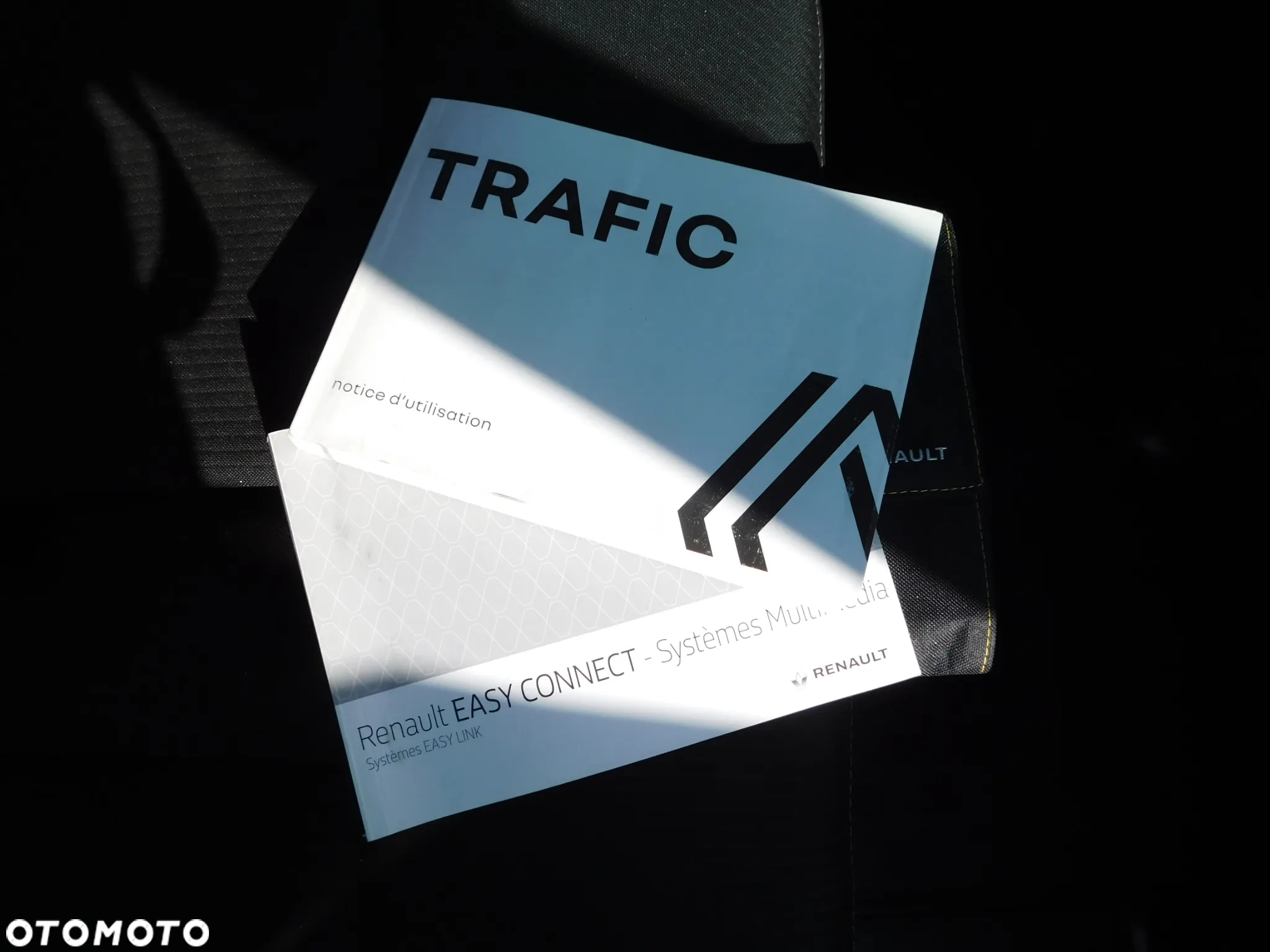 Renault Trafic - 16