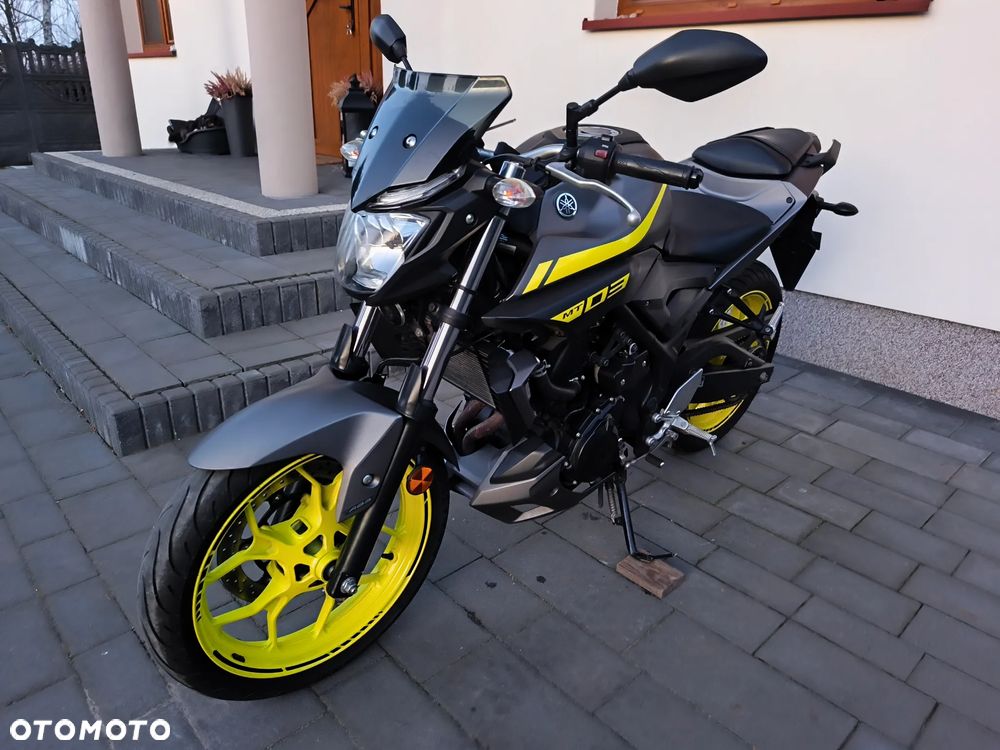 Yamaha MT - 16