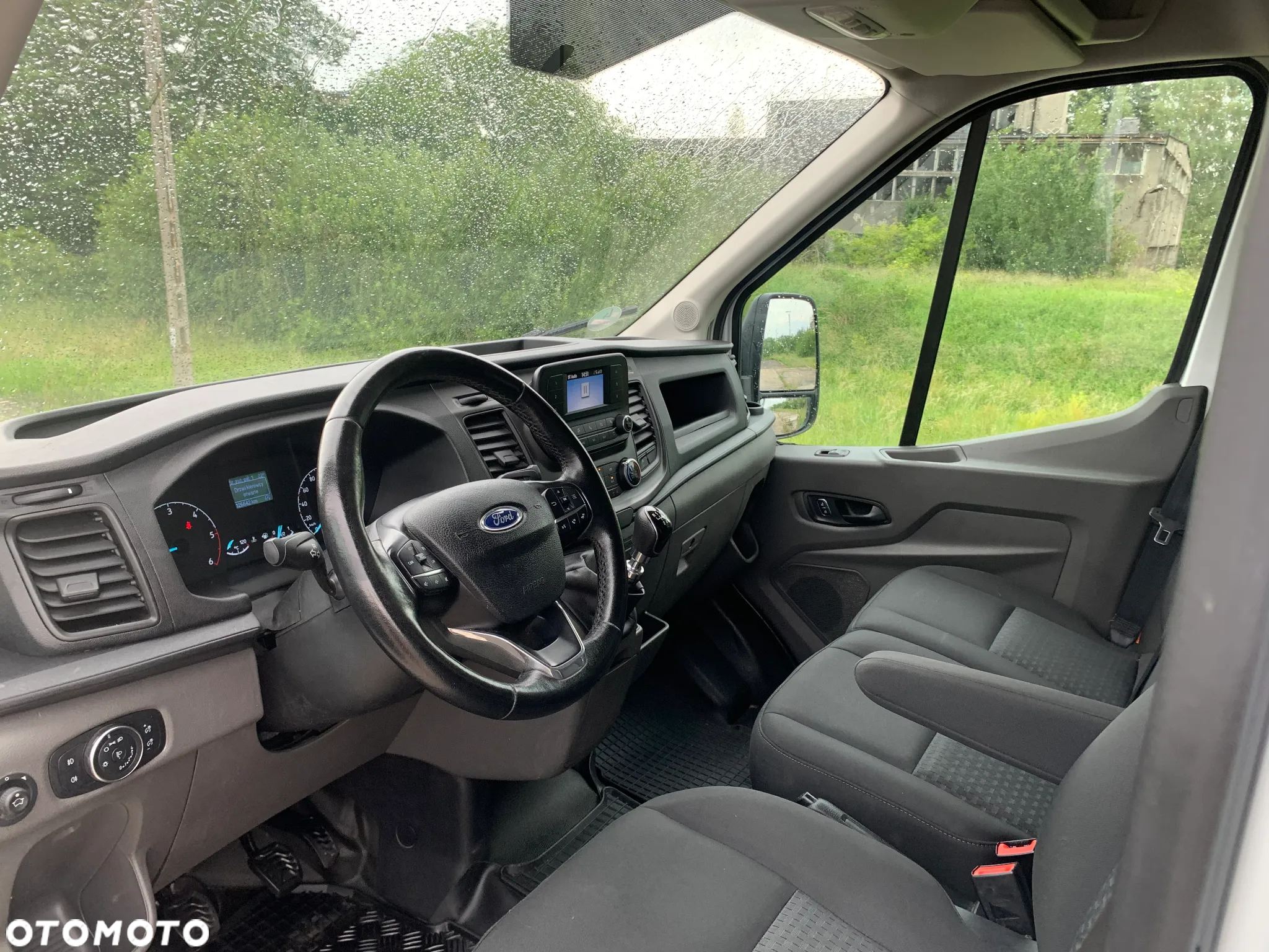 Ford Transit - 13