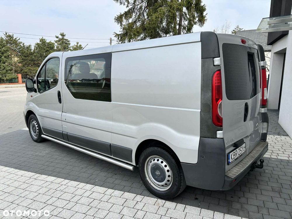 Opel Vivaro L2H1 2.9t - 4