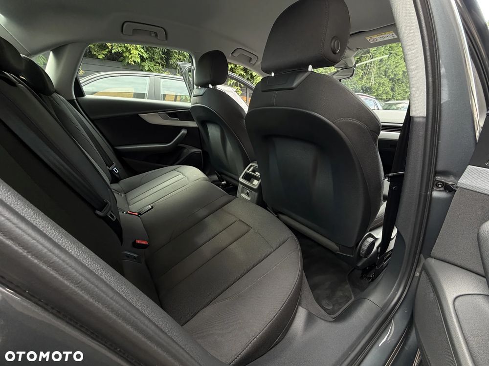 Audi A4 Limousine 2.0 TFSI ultra Sport S tronic - 18
