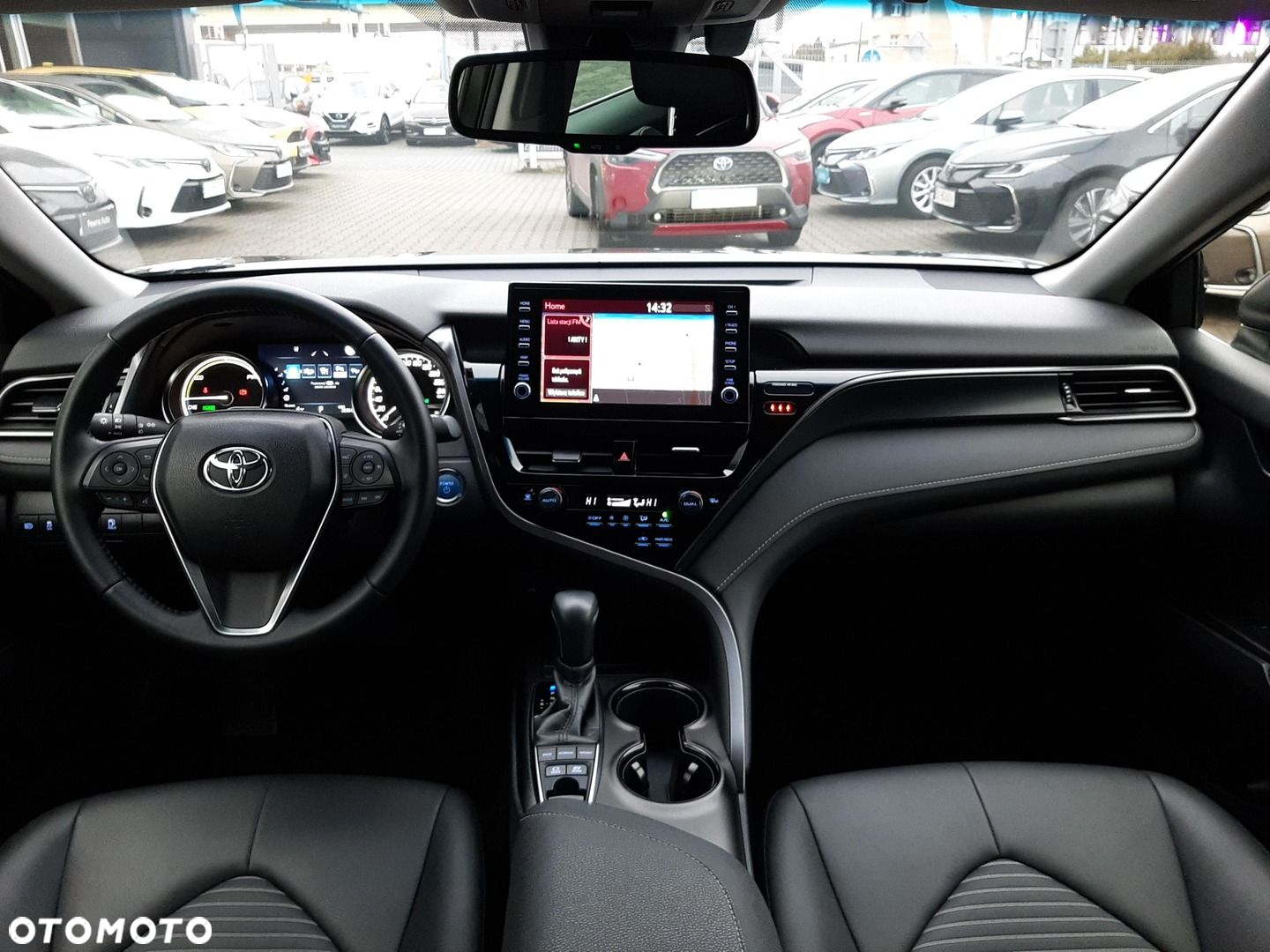Toyota Camry - 9