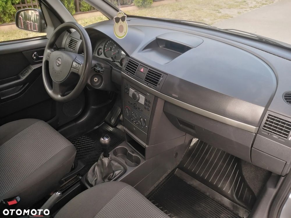 Opel Meriva 1.4 Essentia - 23
