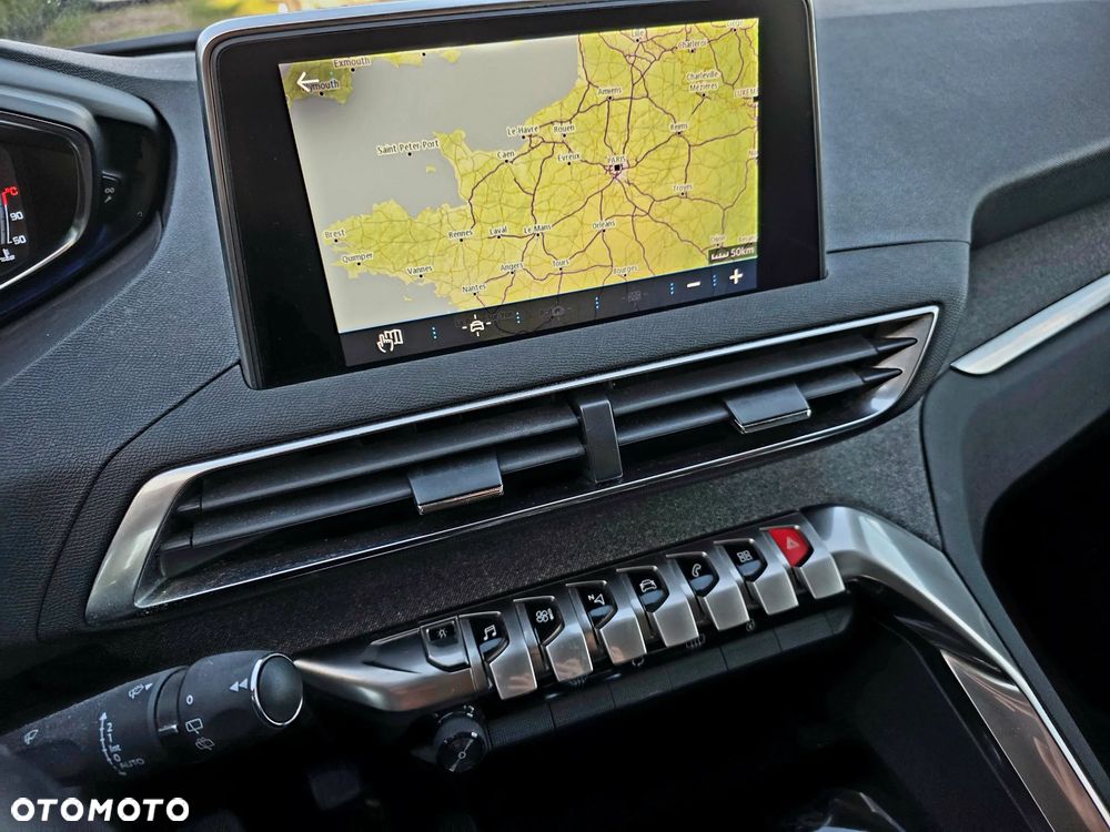 Peugeot 3008 BlueHDi 130 Stop & Start EAT8 Allure - 15