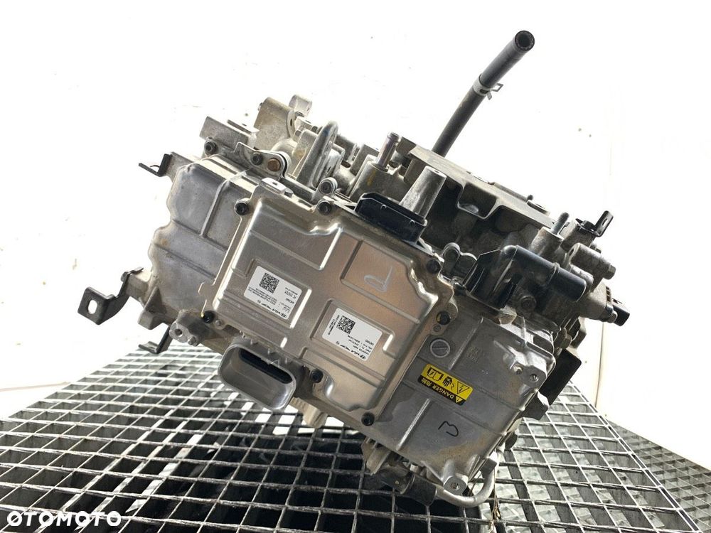 SILNIK ELEKTRYCZNY PRZÓD  KIA EV6 (CV) 2021 - 2022 77 AWD 239 kW [325 KM] elektryczny 2021 - 2022 - 2
