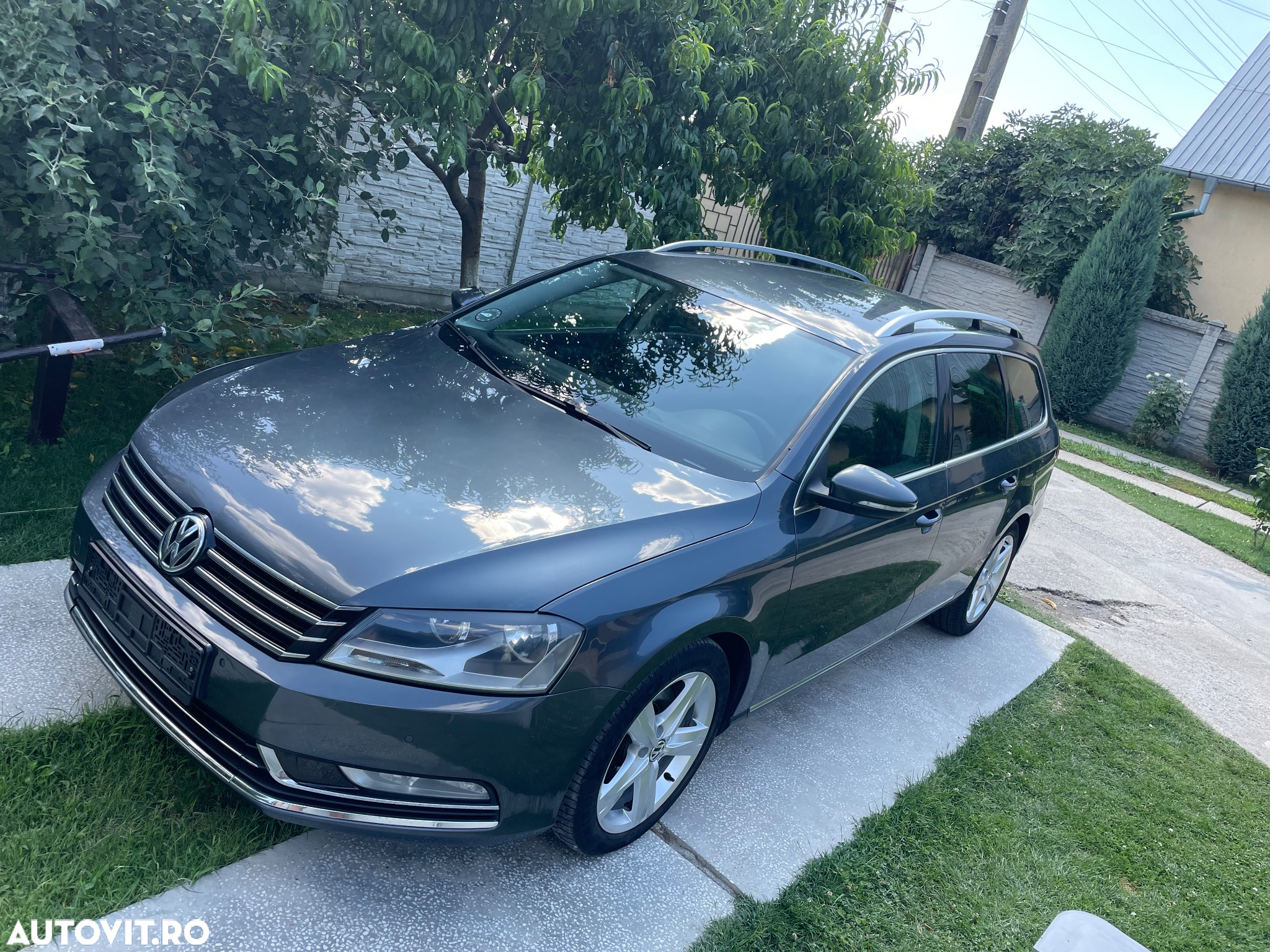 Volkswagen Passat - 13