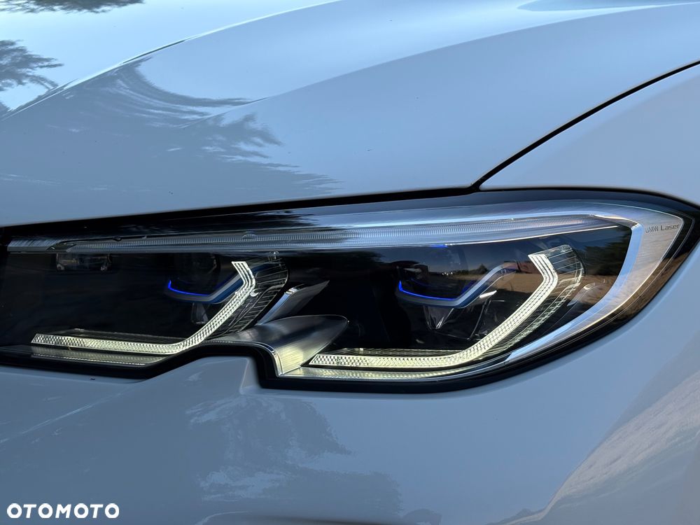 BMW Seria 3 - 16