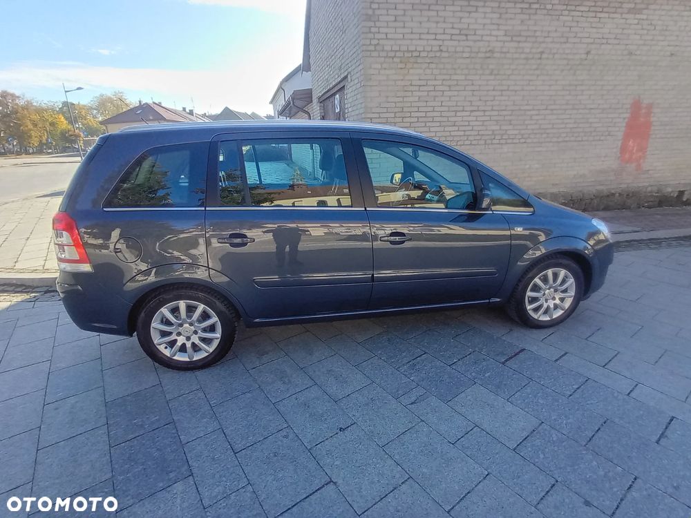 Opel Zafira - 19