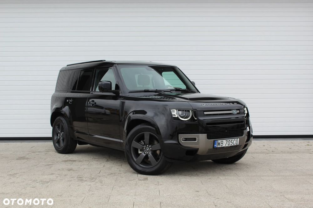 Land Rover Defender - 1