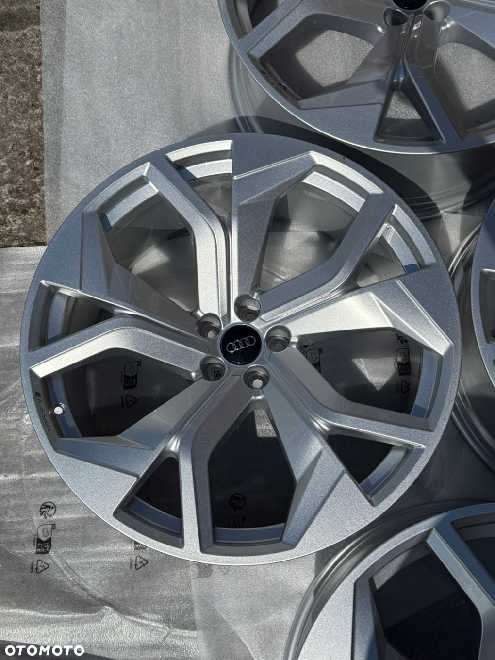 Oryginalne Felgi Audi OE RSQ8 10.5J 23 5x112 ET 18 Alufelgi RS Q8 4M8 Sport - 9