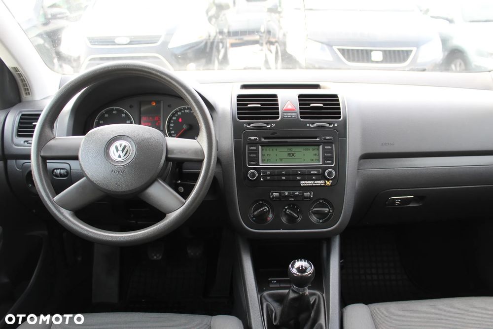 Volkswagen Golf - 6