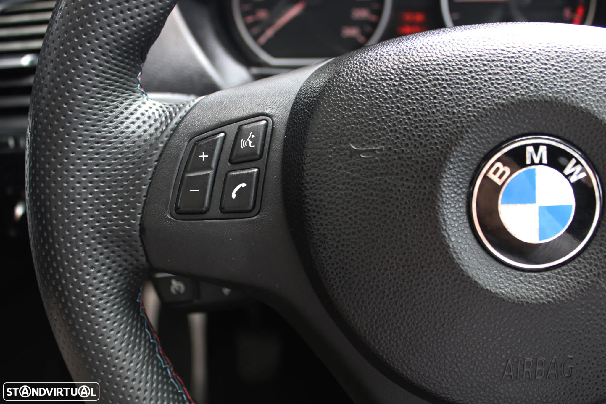 BMW 118 d Pack M - 31